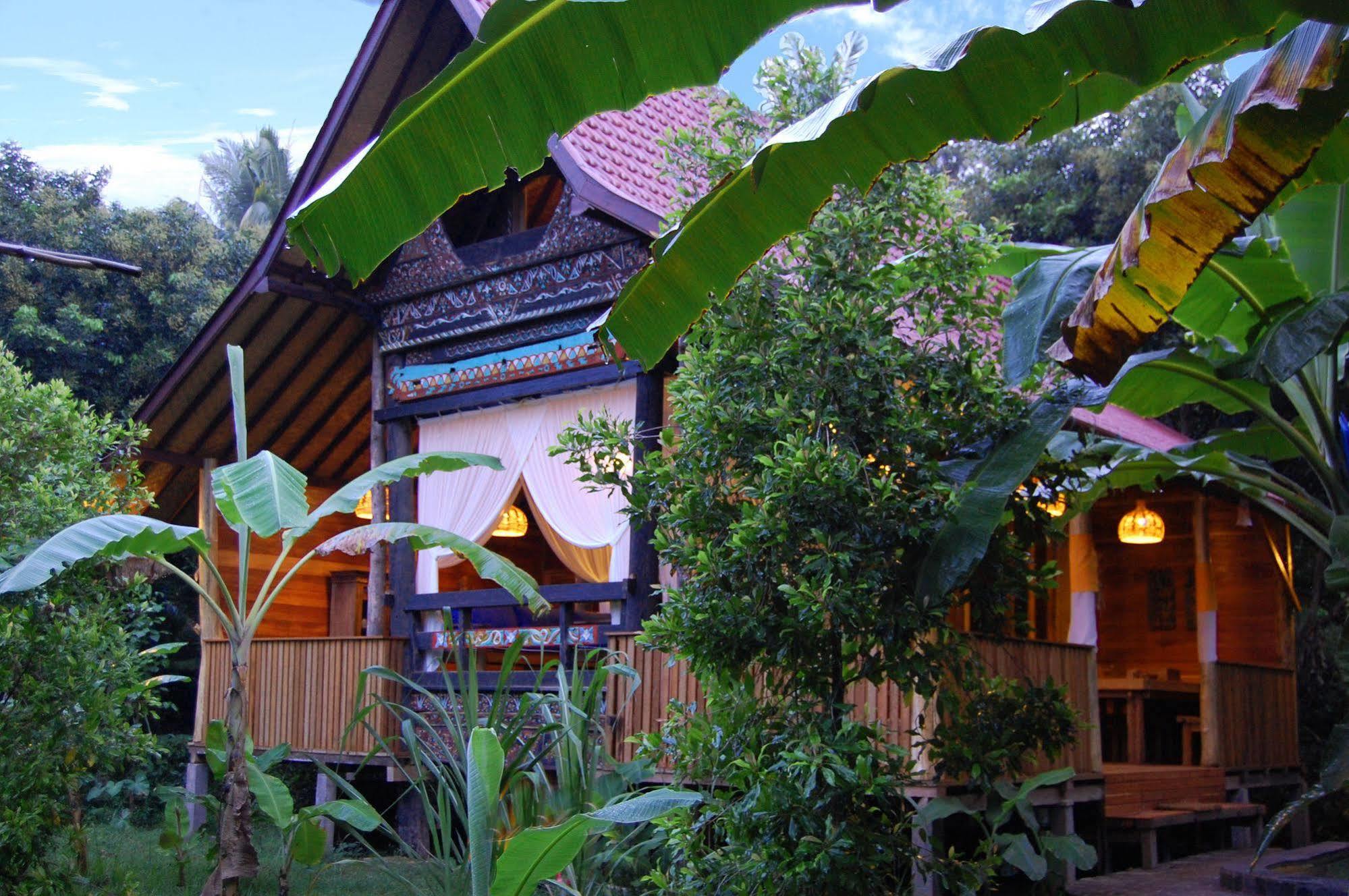 Indo Rumah Zengarden Pabean Buleleng Екстериор снимка