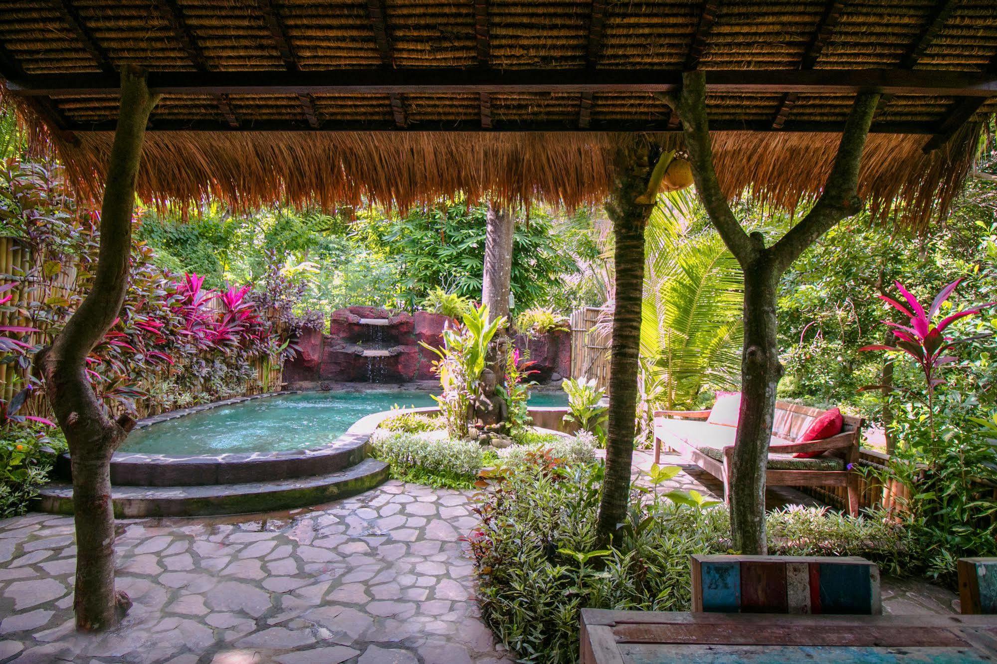 Indo Rumah Zengarden Pabean Buleleng Екстериор снимка